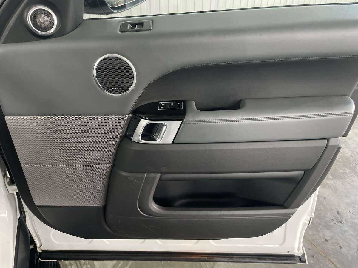 Б/У Лэнд Ровер Рэнж Ровер Спорт 2013 года. Фото: #29