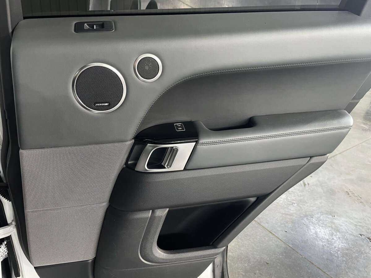 Б/У Лэнд Ровер Рэнж Ровер Спорт 2013 года. Фото: #30