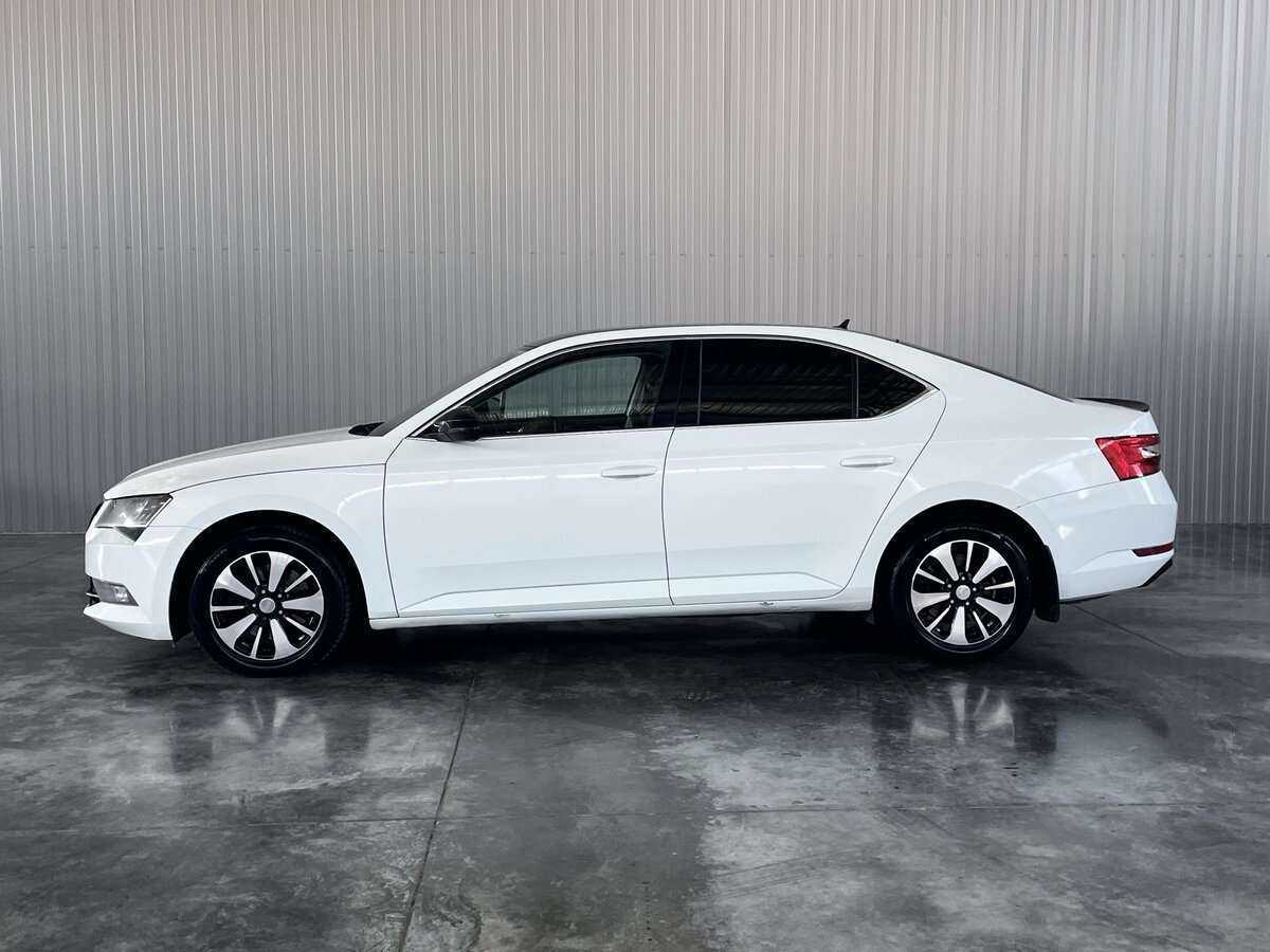 Б/У Шкода Суперб 2015 года. Фото: #7