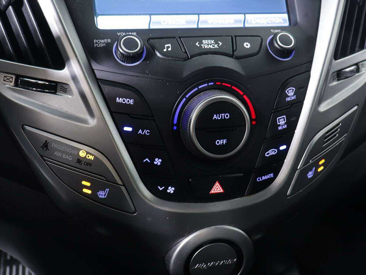 Б/У Хендай Велостер 2015 года. Фото: #13