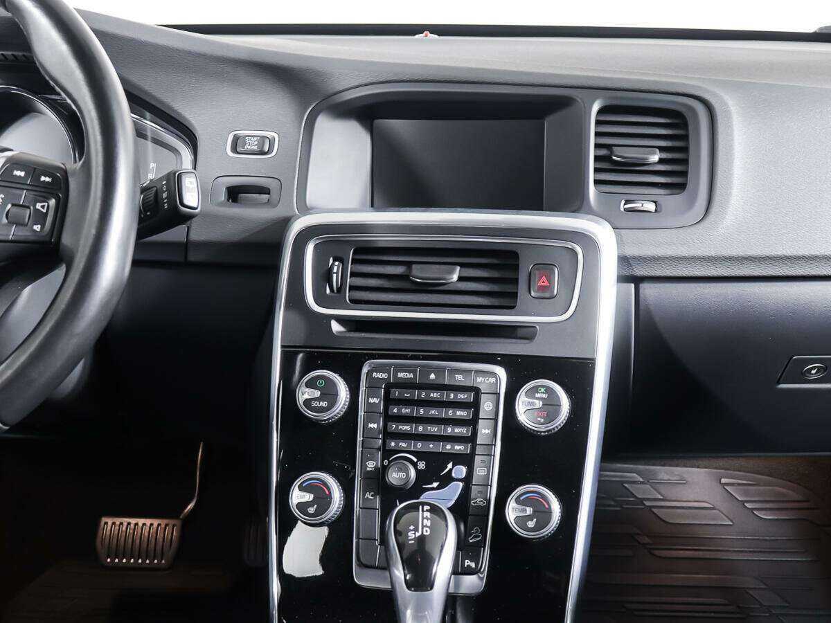 Б/У Вольво В60 Кросс Кантри 2016 года. Фото: #11