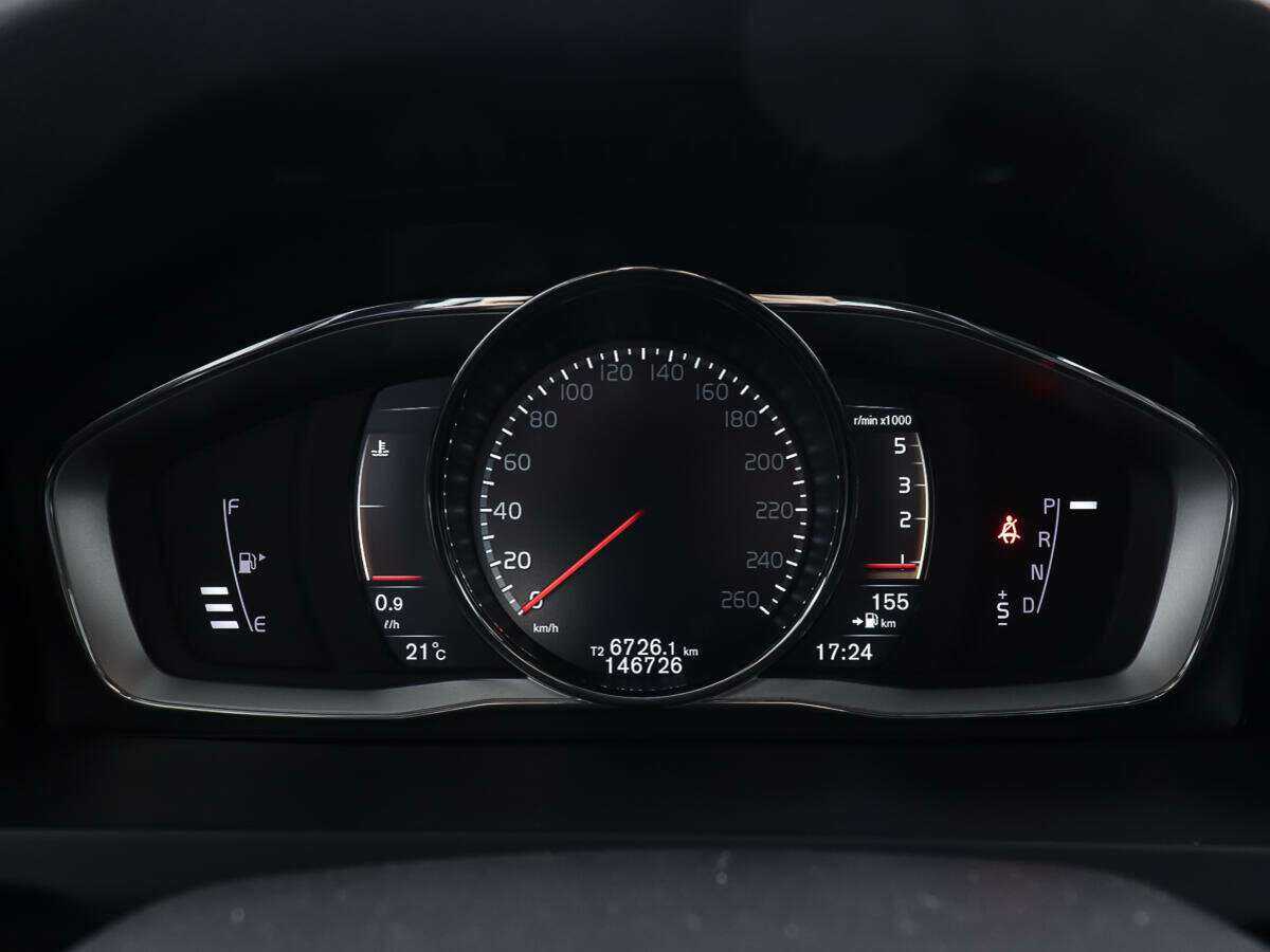 Б/У Вольво В60 Кросс Кантри 2016 года. Фото: #13