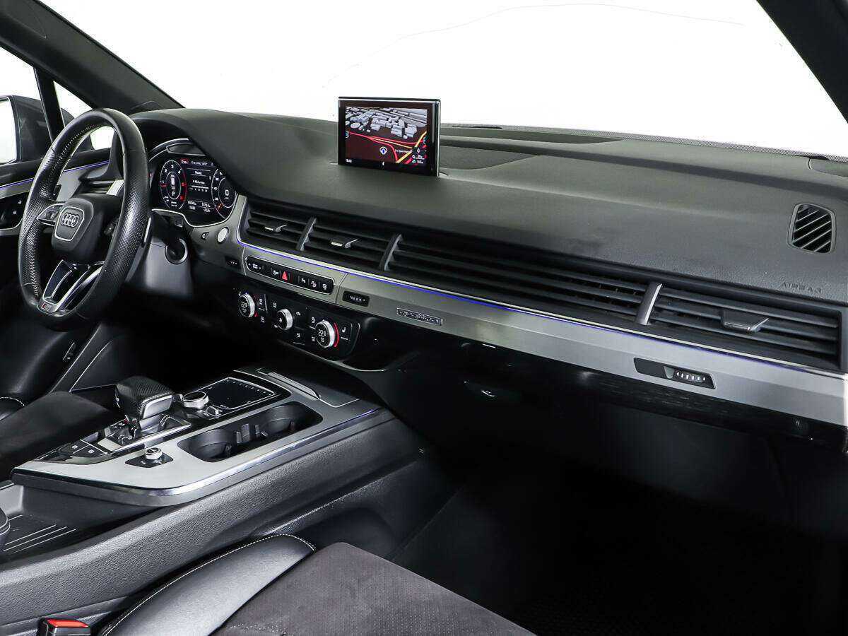 Б/У Ауди К7 2015 года. Фото: #10