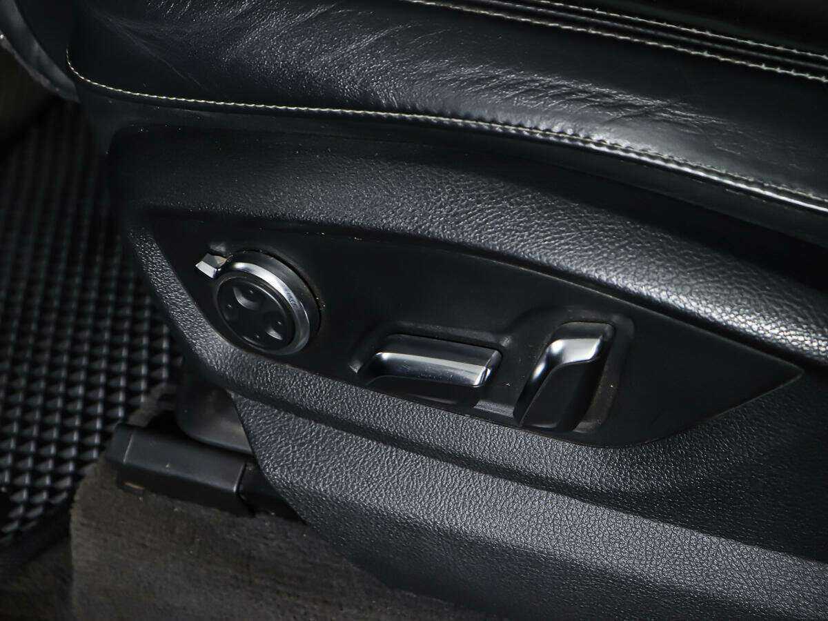 Б/У Ауди К7 2015 года. Фото: #20