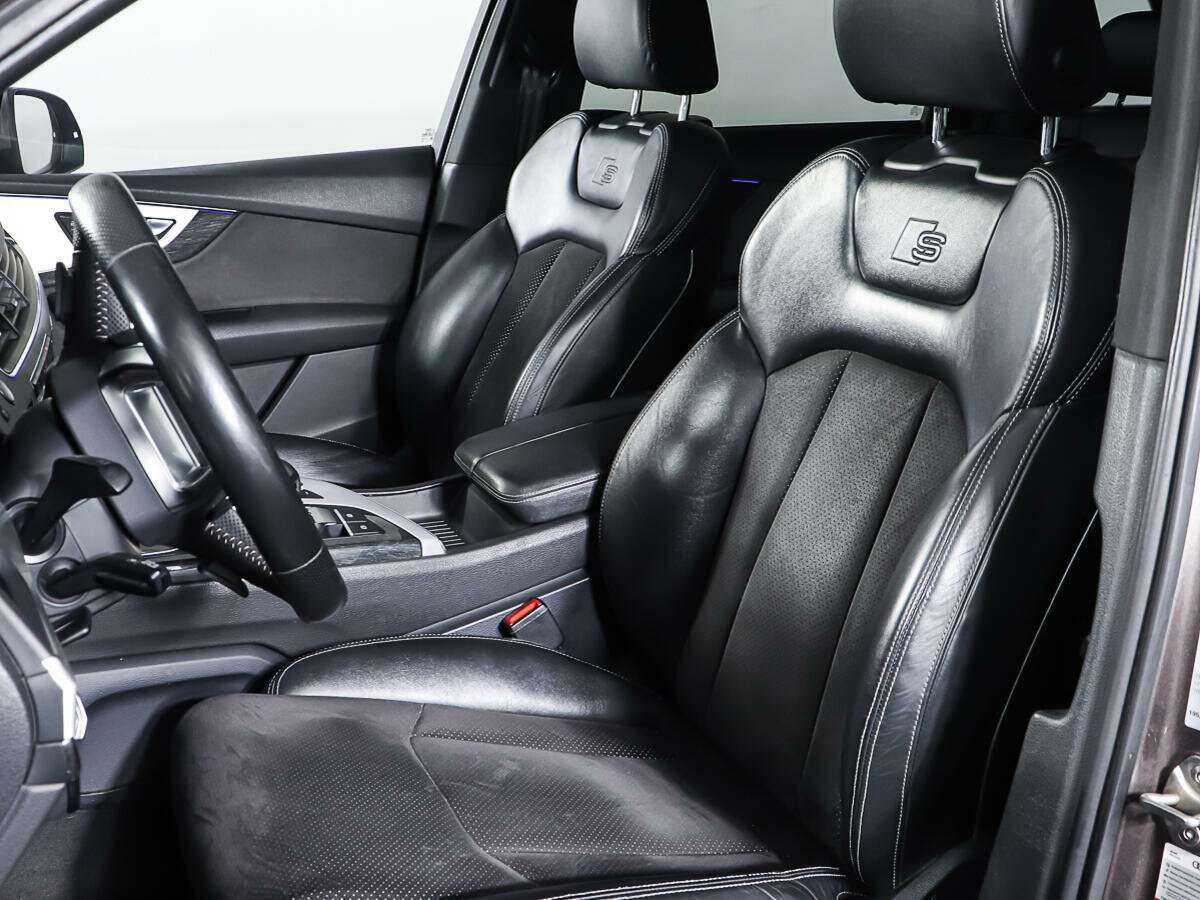 Б/У Ауди К7 2015 года. Фото: #25