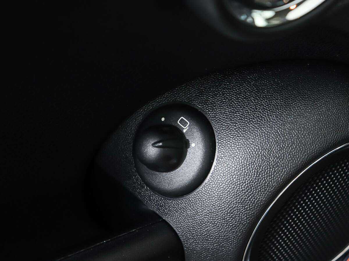 Б/У Мини Хэтч 2012 года. Фото: #16