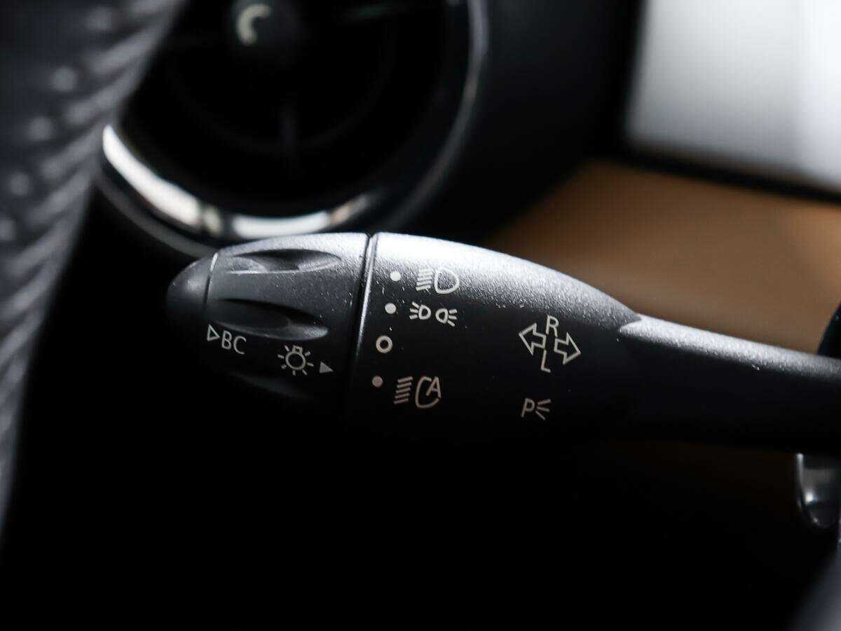 Б/У Мини Хэтч 2012 года. Фото: #17