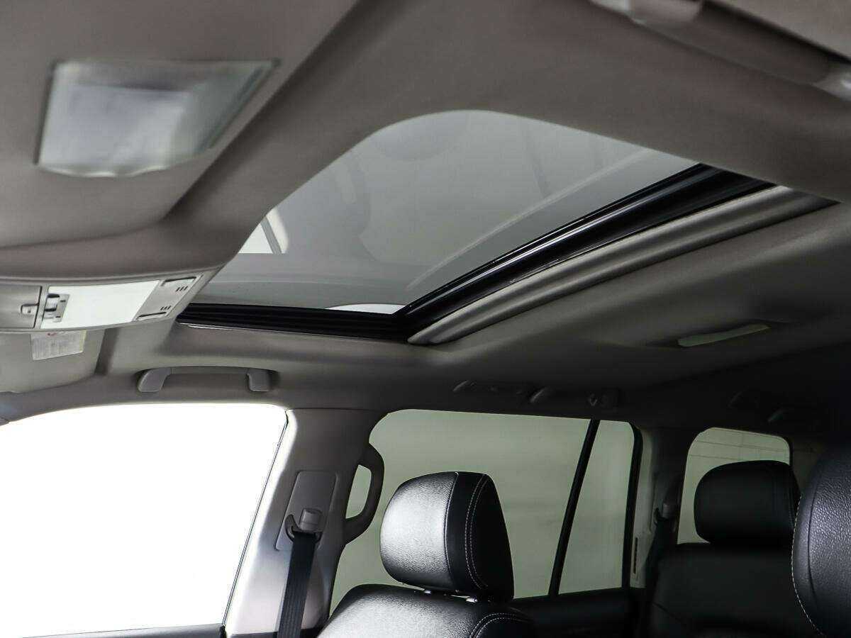 Б/У Тойота Лэнд Крузер 2011 года. Фото: #22