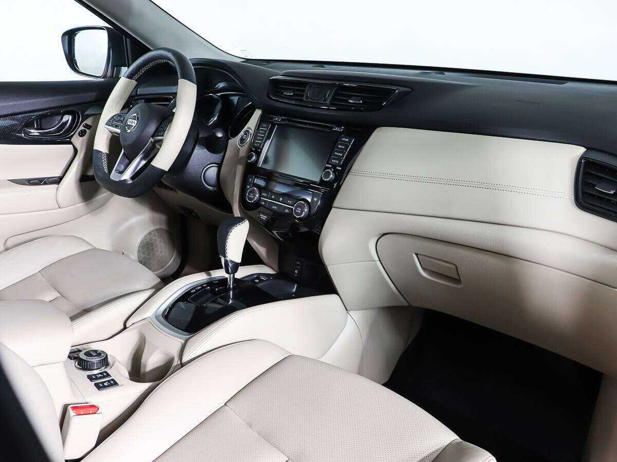 Б/У Ниссан Икс-Трейл 2019 года. Фото: #7