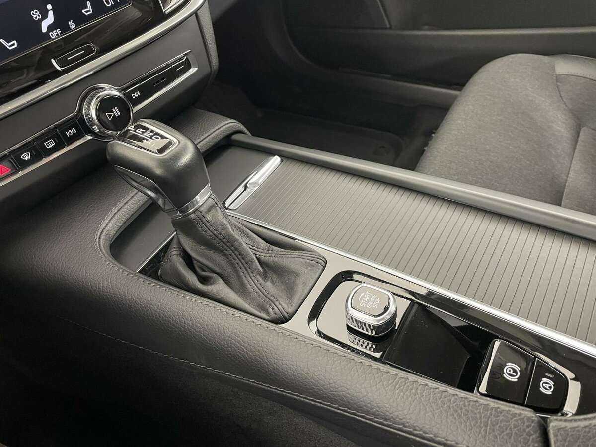 Б/У Вольво В90 Кросс Кантри 2018 года. Фото: #12