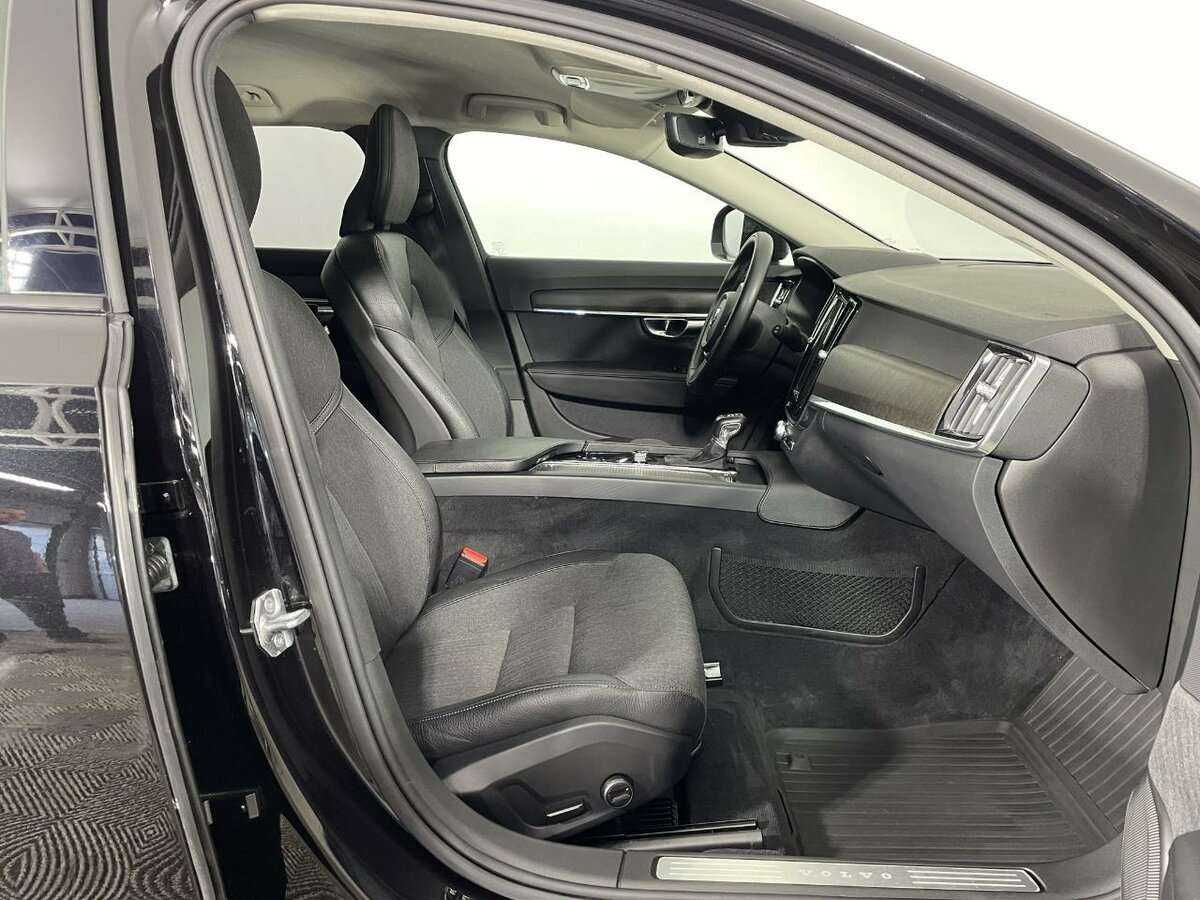 Б/У Вольво В90 Кросс Кантри 2018 года. Фото: #13