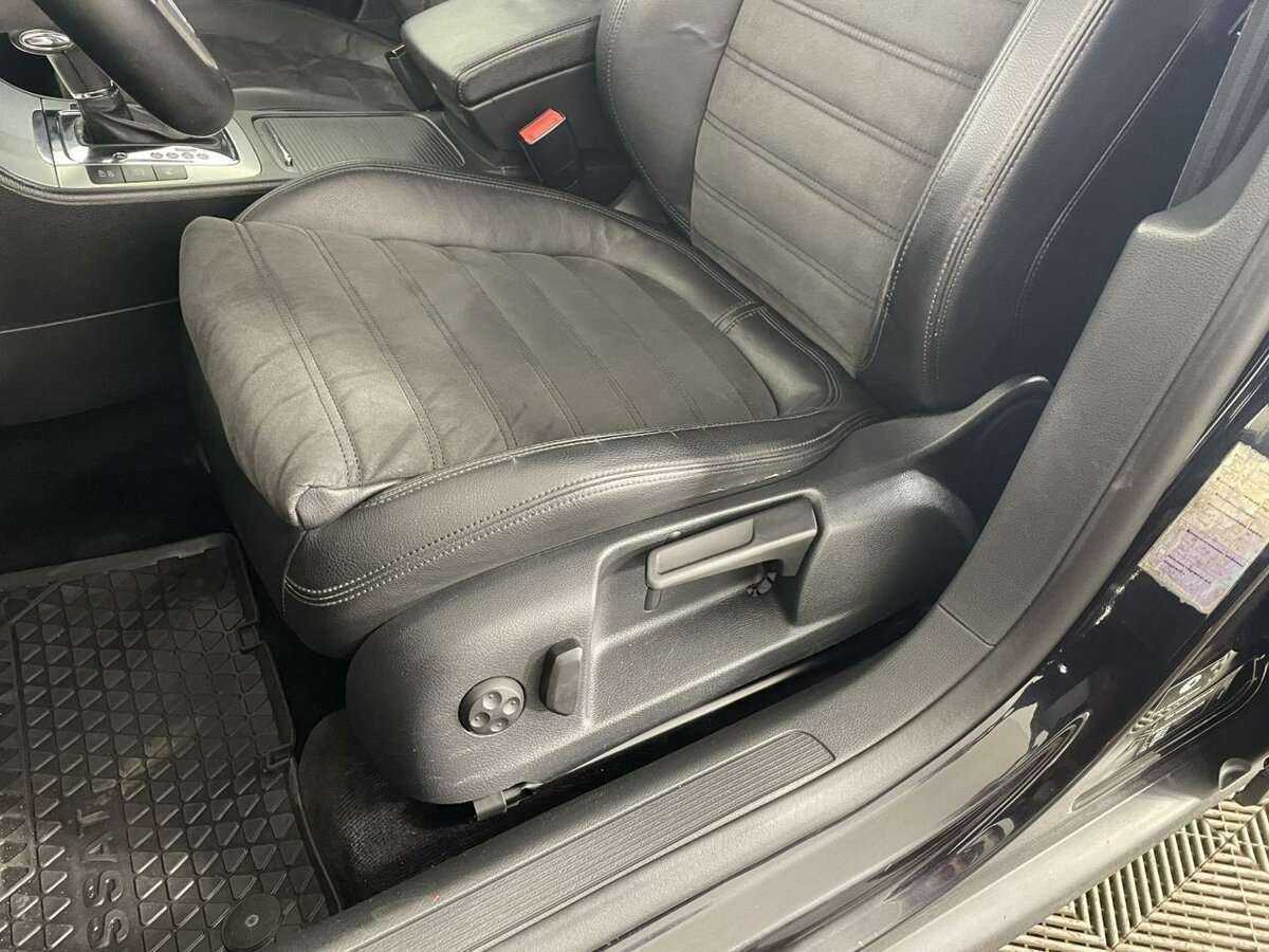 Б/У Фольксваген Пассат 2010 года. Фото: #9