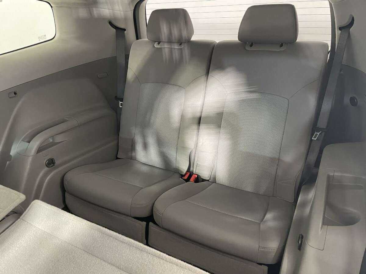 Б/У Шевроле Орландо 2013 года. Фото: #16