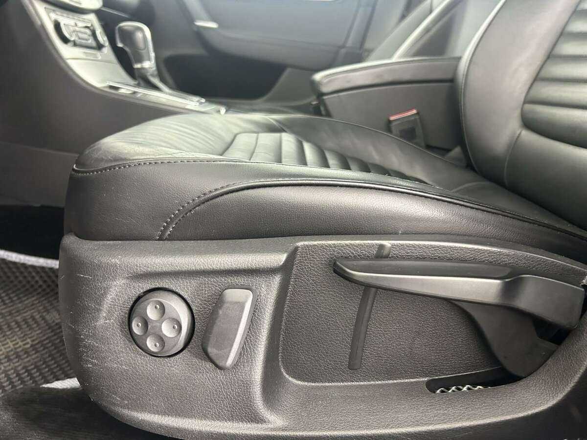 Б/У Фольксваген Пассат 2011 года. Фото: #9