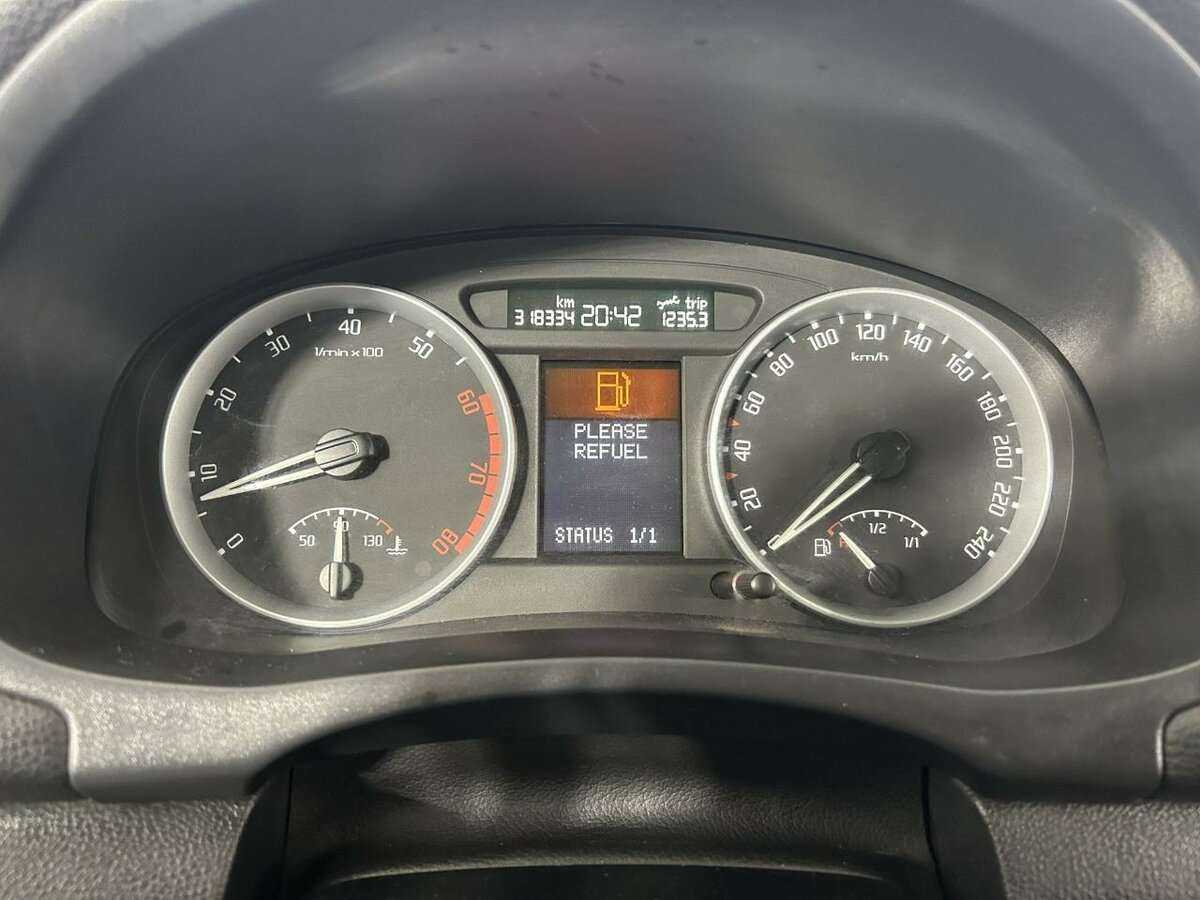 Б/У Шкода Фабия 2008 года. Фото: #10