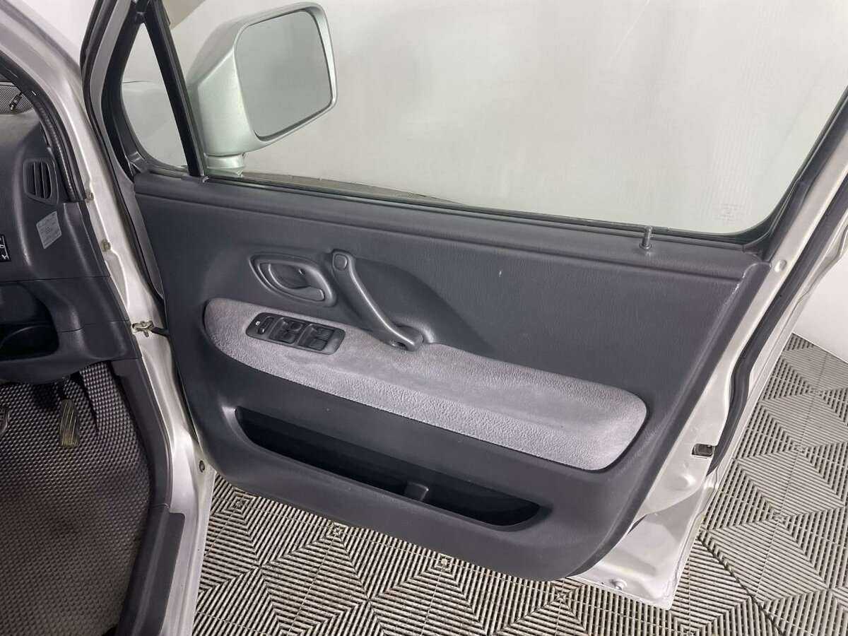 Б/У Сузуки Вагон Р 2002 года. Фото: #7