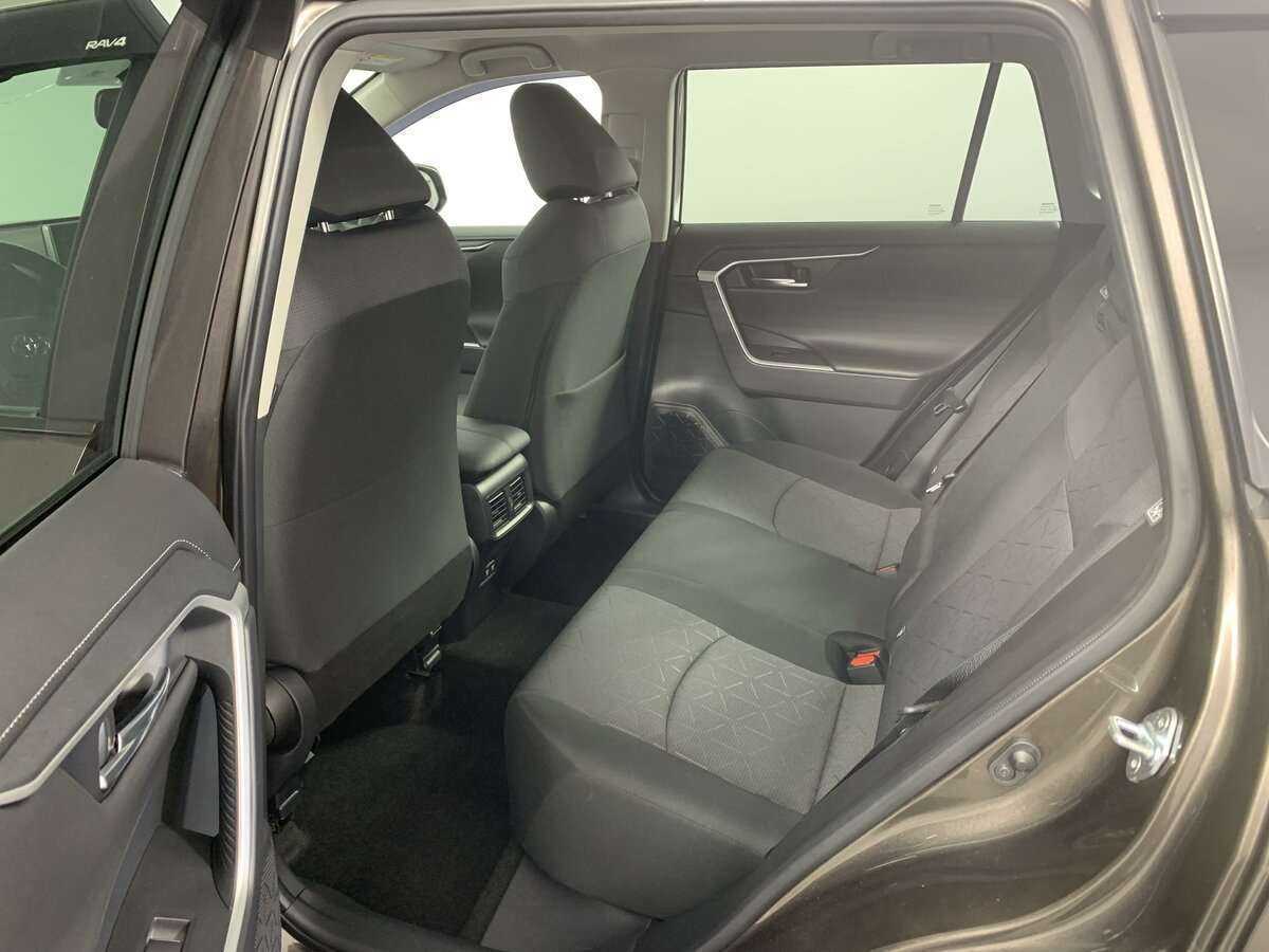 Б/У Тойота Рав4 2021 года. Фото: #9