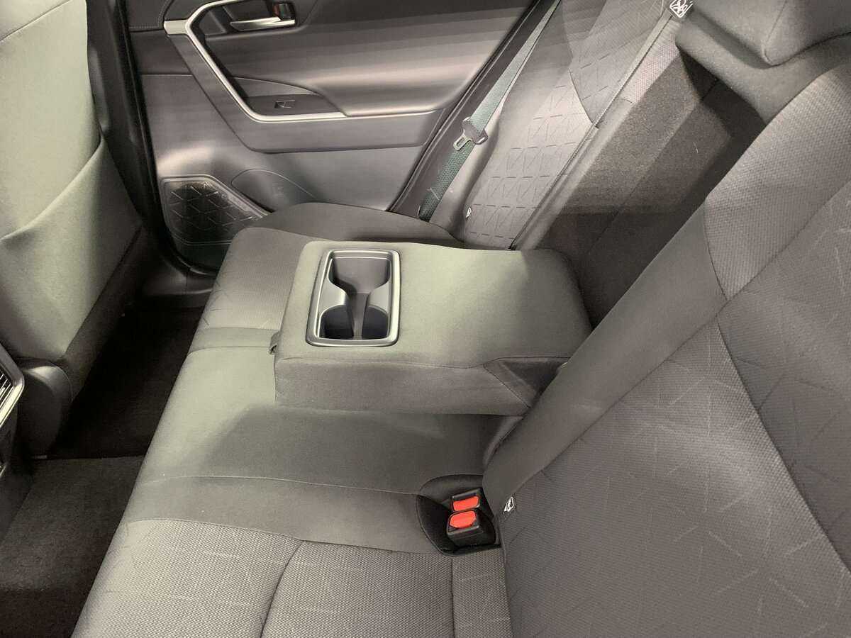 Б/У Тойота Рав4 2021 года. Фото: #16