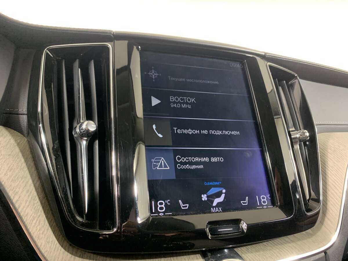 Б/У Вольво ИксЦ60 2019 года. Фото: #12