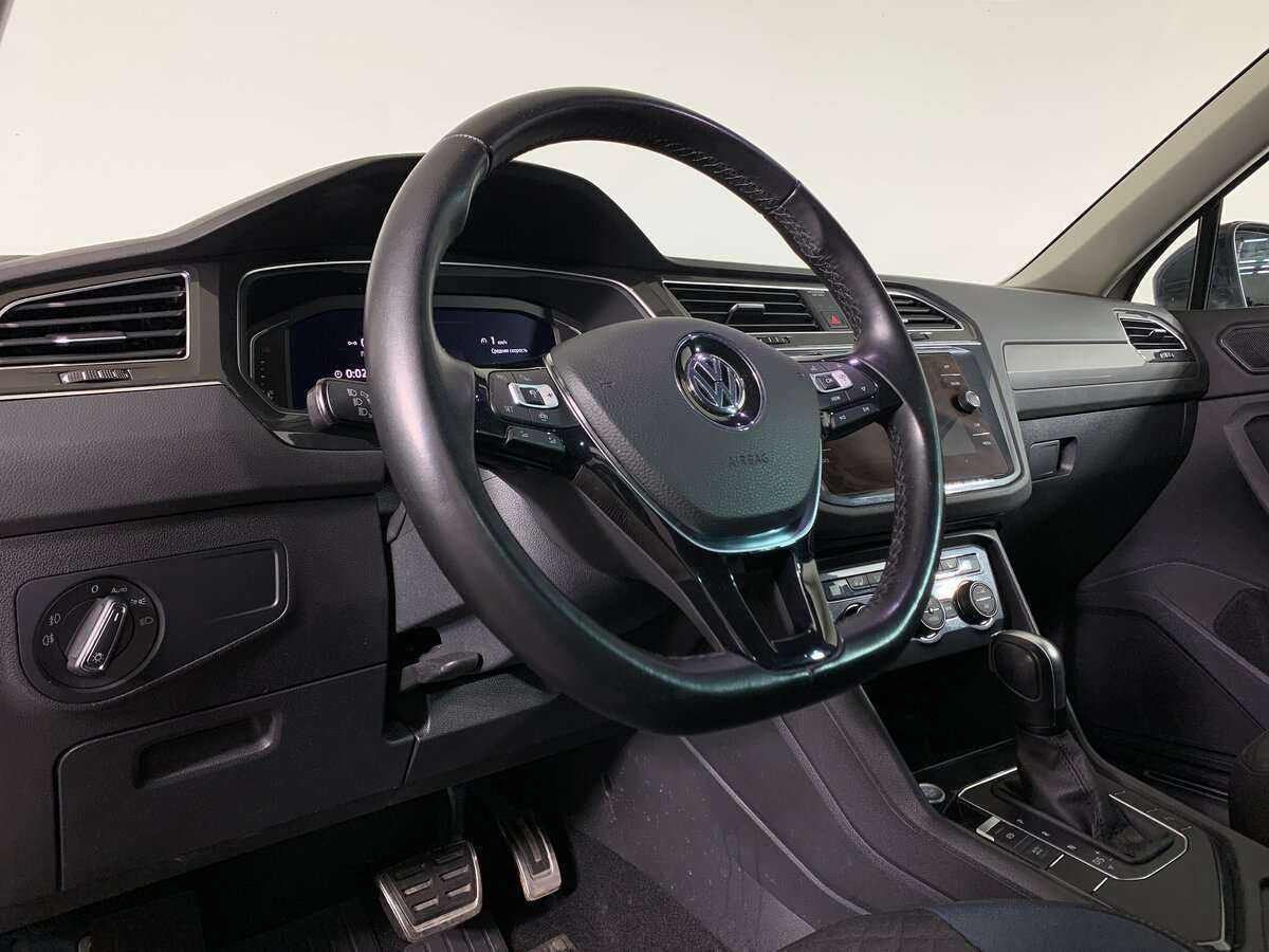 Б/У Фольксваген Тигуан 2020 года. Фото: #9