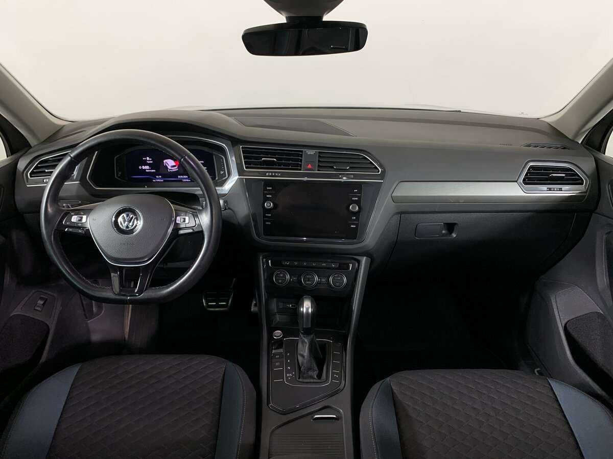 Б/У Фольксваген Тигуан 2020 года. Фото: #10