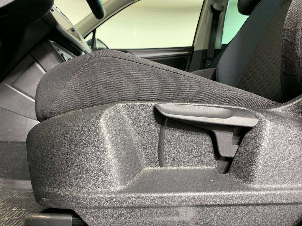 Б/У Фольксваген Тигуан 2020 года. Фото: #14