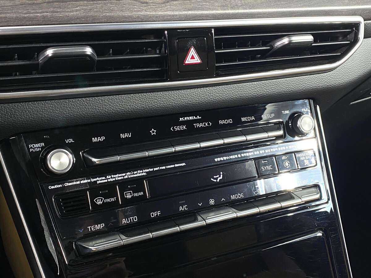 Б/У Киа К7 2020 года. Фото: #16