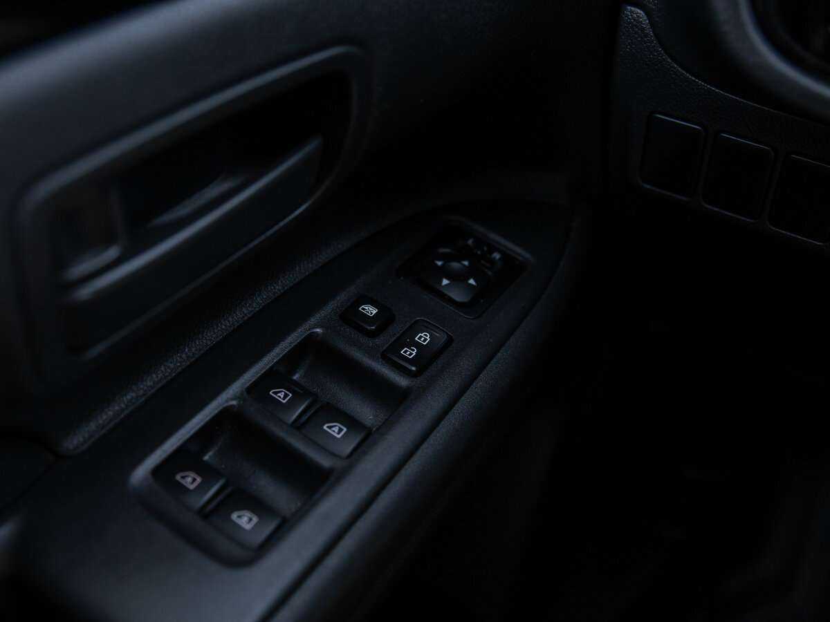 Б/У Митсубиши Оутлэндер 2020 года. Фото: #13