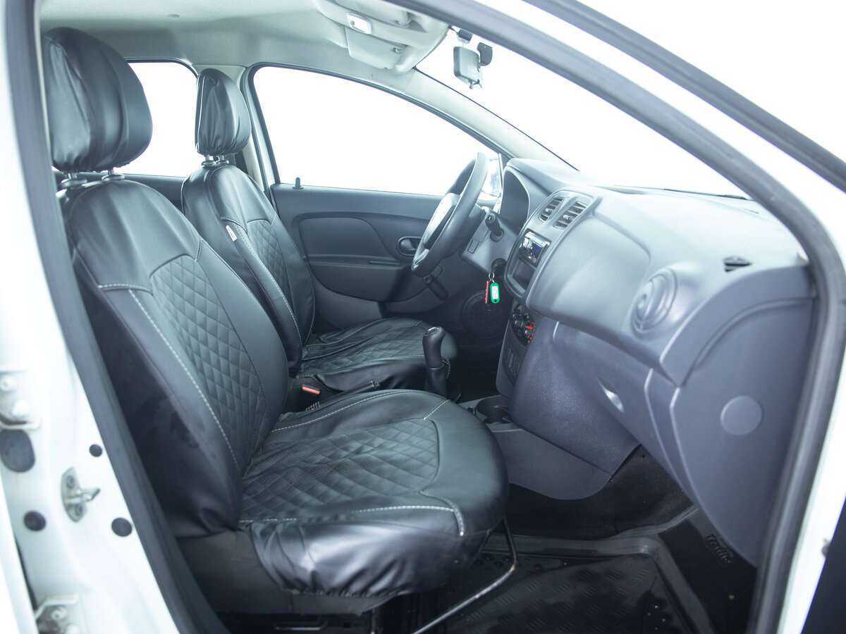 Б/У Рено Сандеро 2017 года. Фото: #13