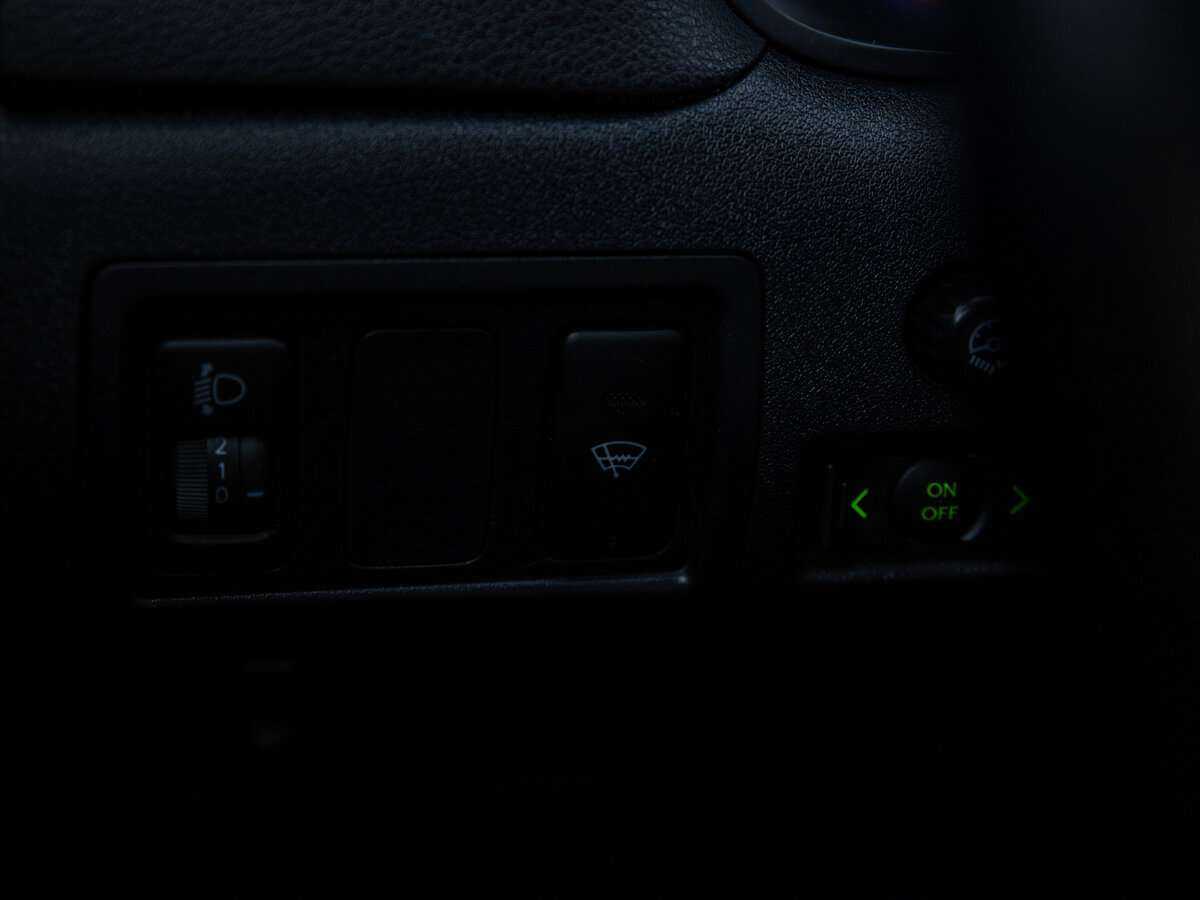 Б/У Лексус ИС 2006 года. Фото: #12