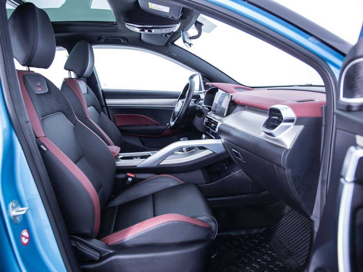 Б/У Джили Кулрэй 2023 года. Фото: #9