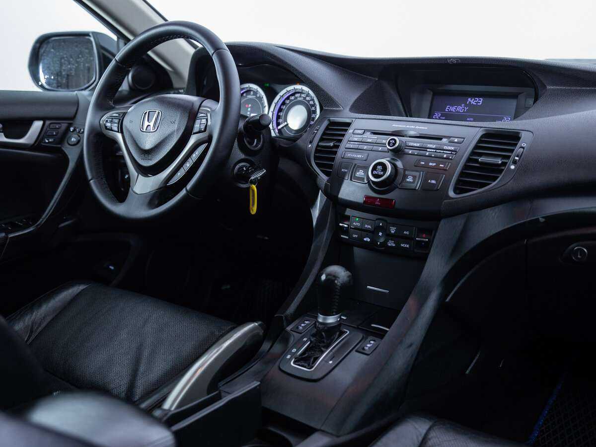 Б/У Хонда Аккорд 2008 года. Фото: #12