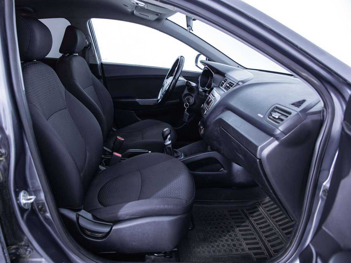 Б/У Киа Рио 2017 года. Фото: #9