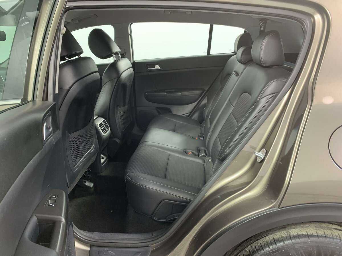 Б/У Киа Спортейдж 2018 года. Фото: #8