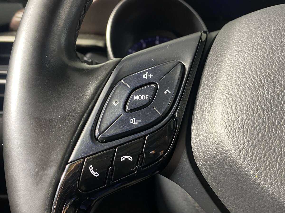 Б/У Тойота Ц-ШР 2019 года. Фото: #10