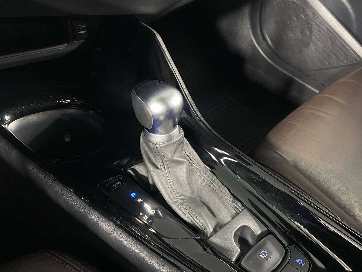 Б/У Тойота Ц-ШР 2019 года. Фото: #13