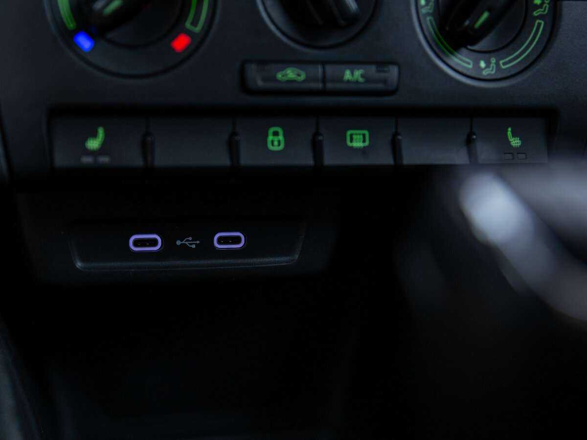 Б/У Шкода Рапид 2021 года. Фото: #14