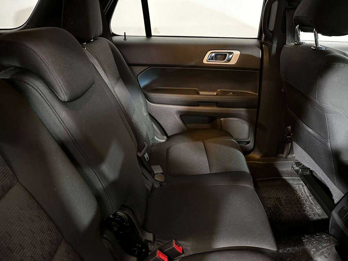 Б/У Форд Експлорер 2013 года. Фото: #10