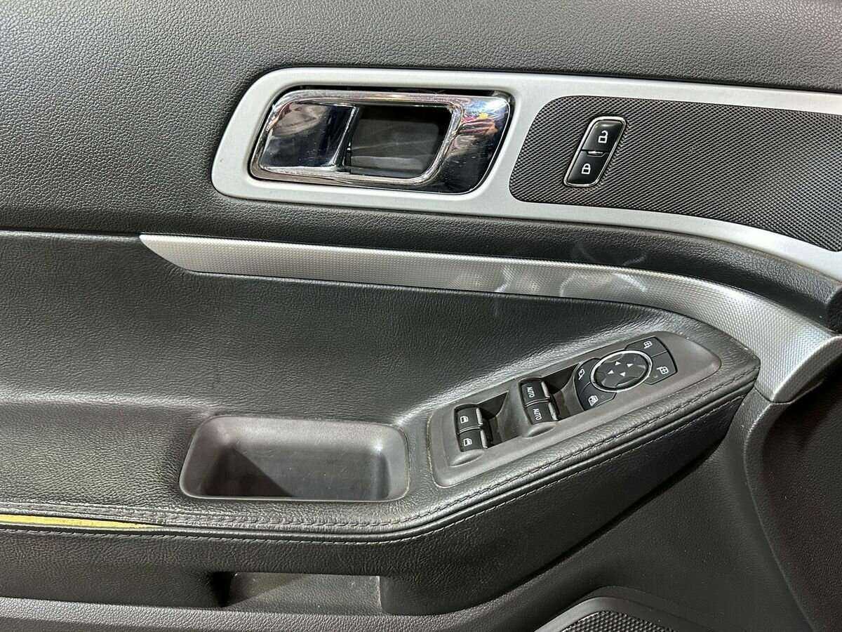 Б/У Форд Експлорер 2013 года. Фото: #14