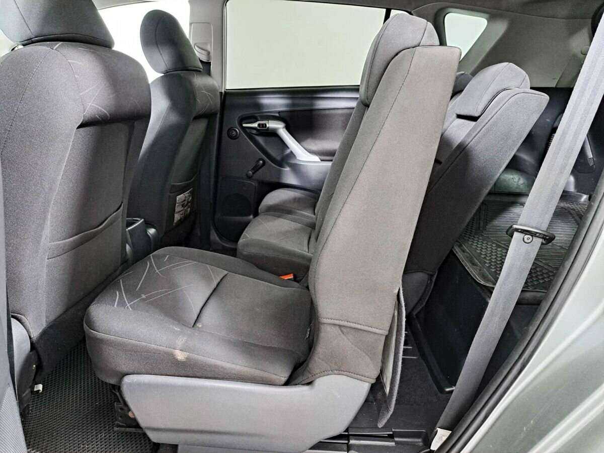 Б/У Тойота Версо 2012 года. Фото: #9