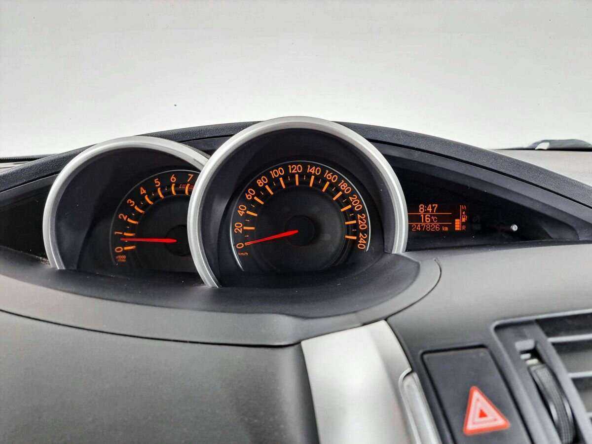 Б/У Тойота Версо 2012 года. Фото: #10