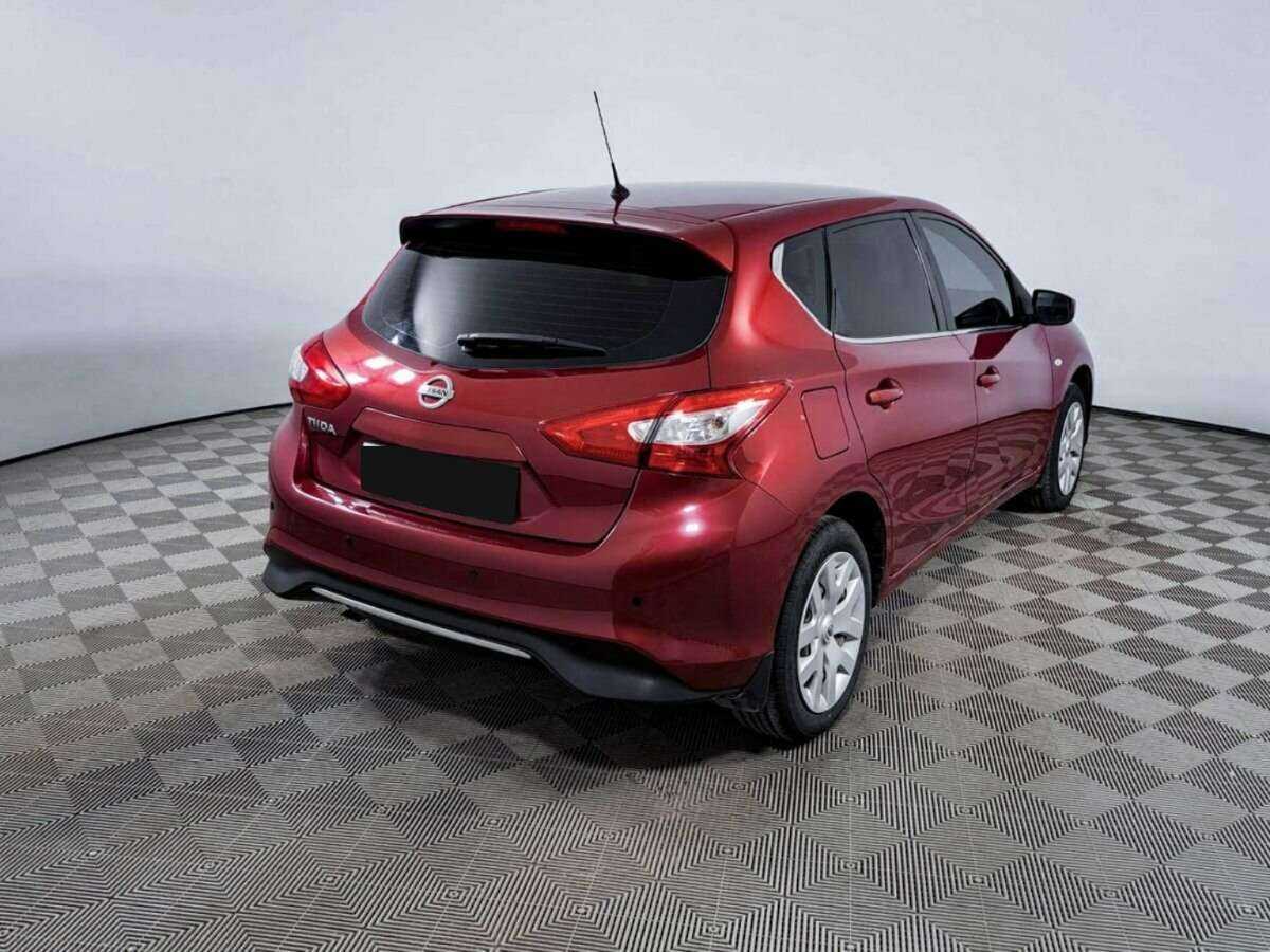Б/У Ниссан Тиида 2015 года. Фото: #4