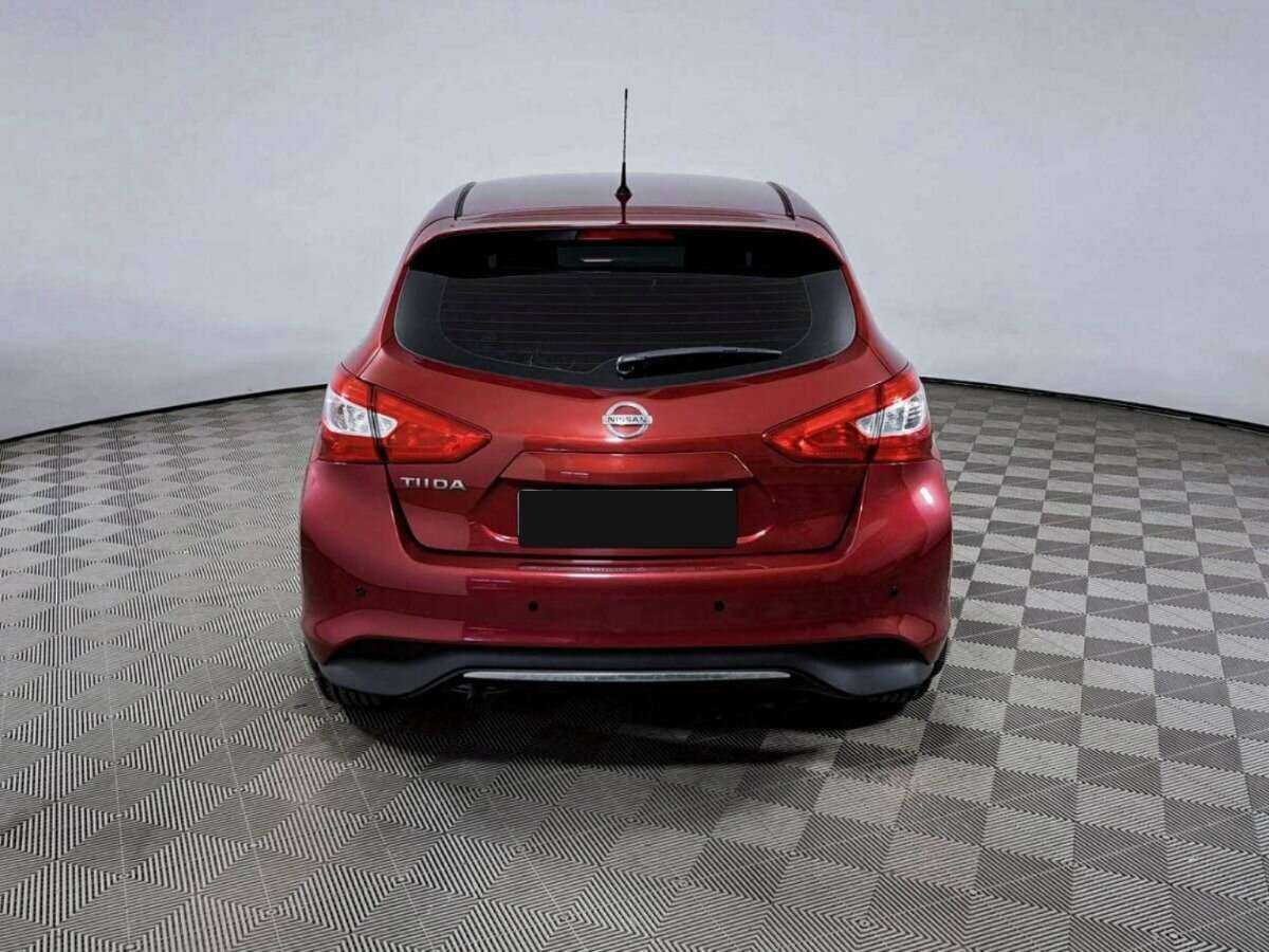 Б/У Ниссан Тиида 2015 года. Фото: #5