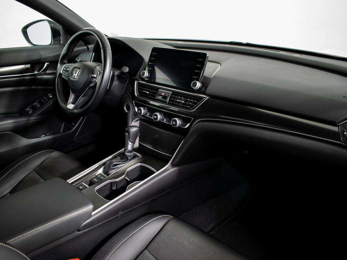 Б/У Хонда Аккорд 2022 года. Фото: #6