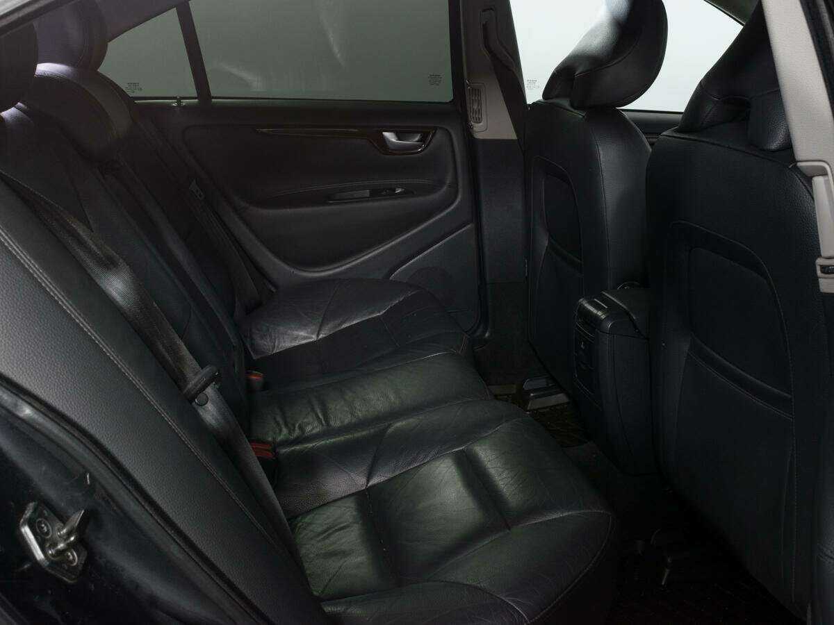 Б/У Вольво С60 2008 года. Фото: #9