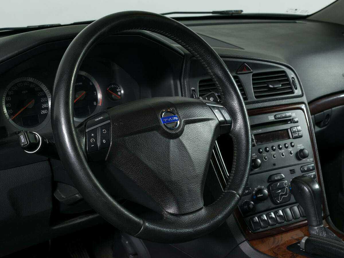 Б/У Вольво С60 2008 года. Фото: #11