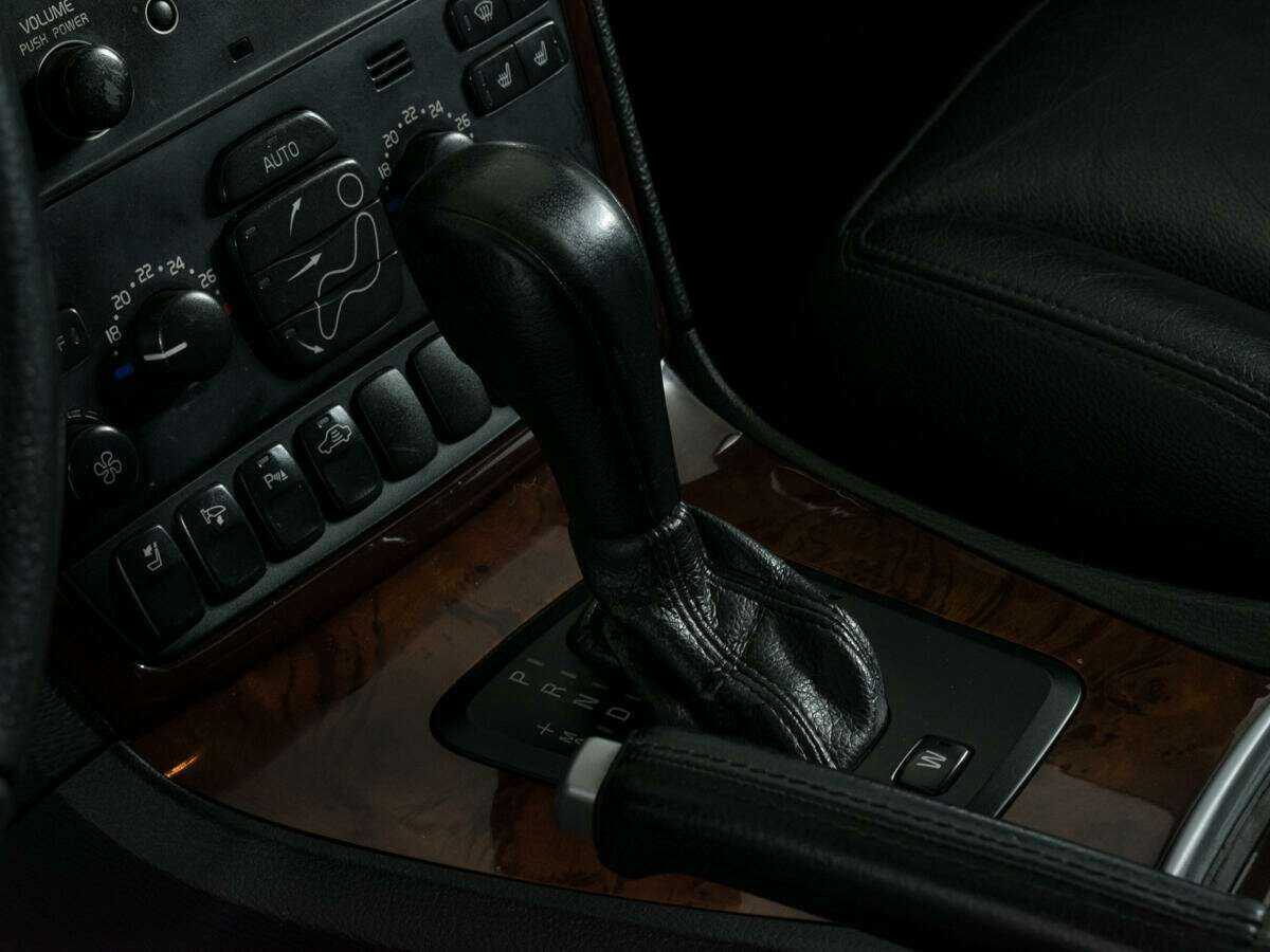 Б/У Вольво С60 2008 года. Фото: #12