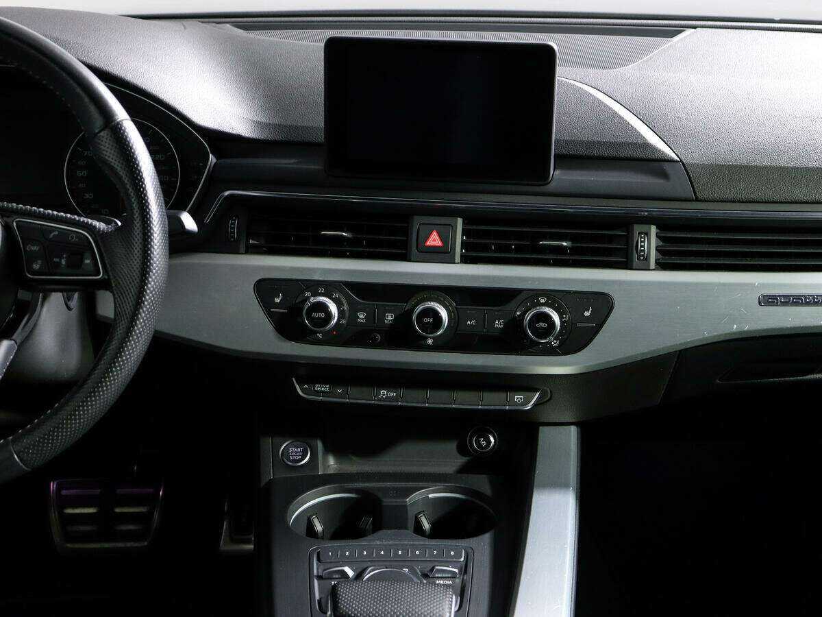 Б/У Ауди А4 2017 года. Фото: #10