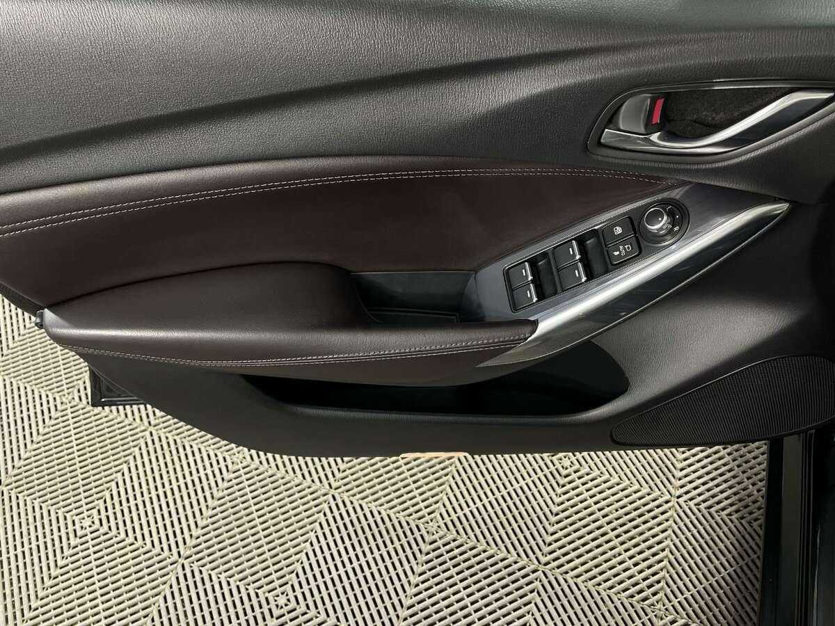 Б/У Мазда 6 2017 года. Фото: #7