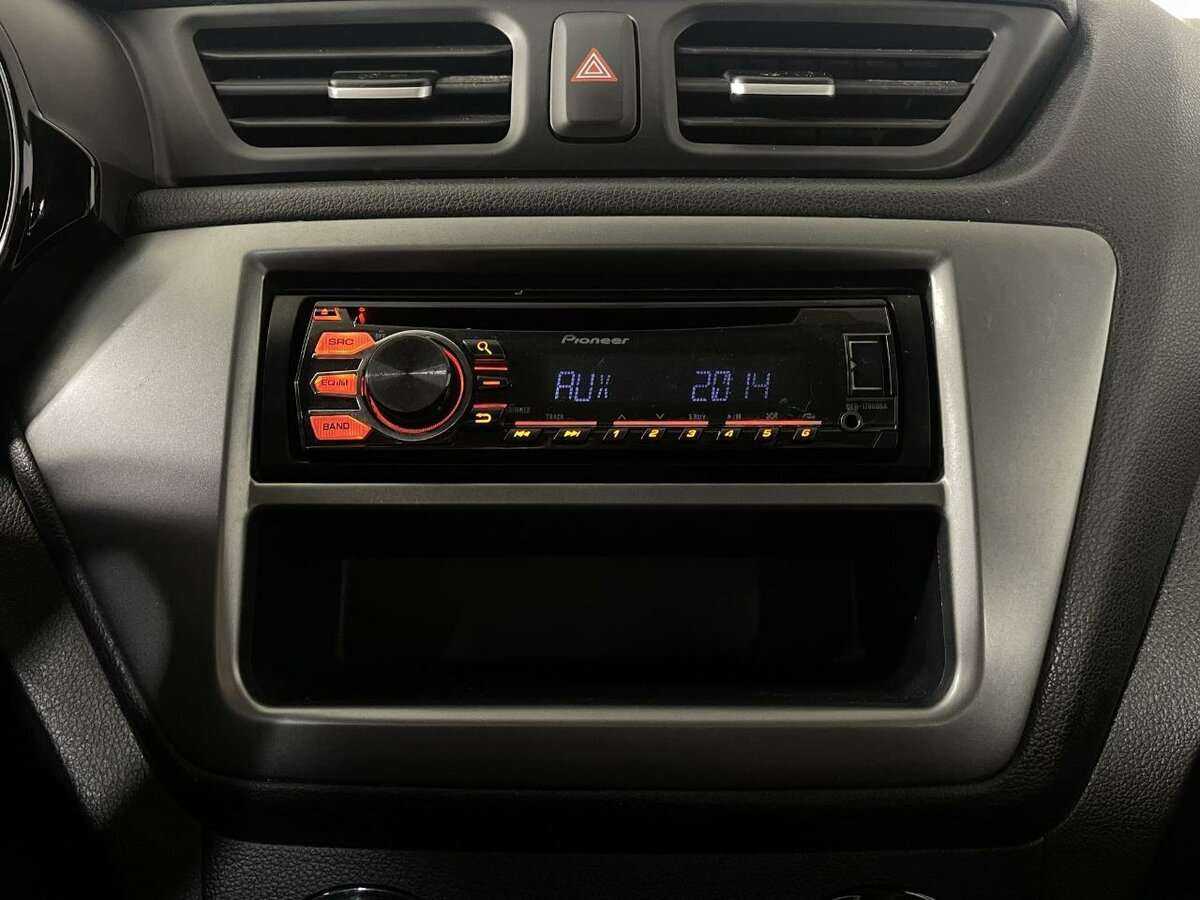 Б/У Киа Рио 2015 года. Фото: #11